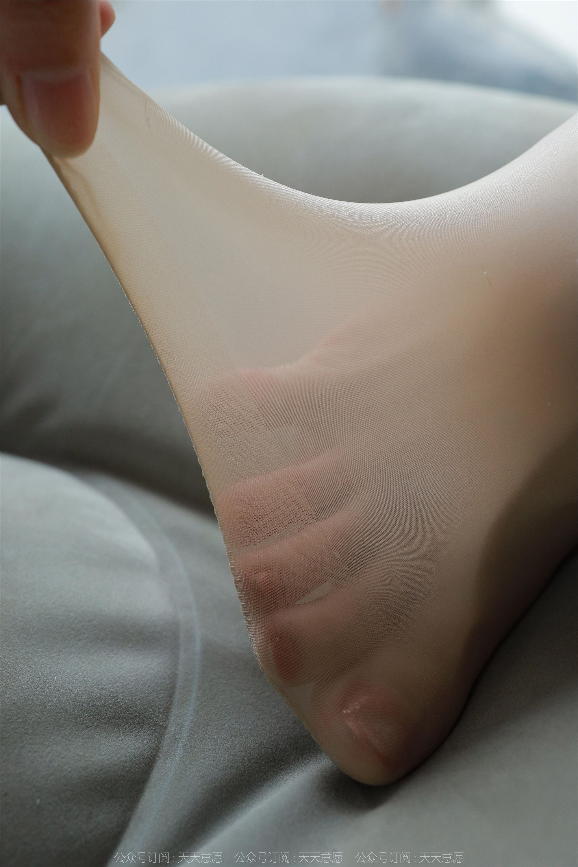 IESS异思趣向  2022.12.01 丝享家 1285 团团《黑色包臀裙》